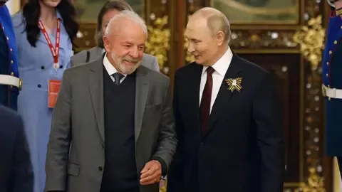 Brazil’s President Luiz Inácio Lula da Silva States He Has Zero Ties To Former US President Trump